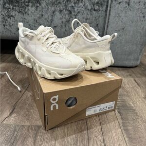 Kith On Clouds sneakers